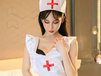 [Ugirls爱尤物]No.1747_嫩模阿依努尔瓦娅私房白色护士装半脱露性感内衣诱惑写真35P